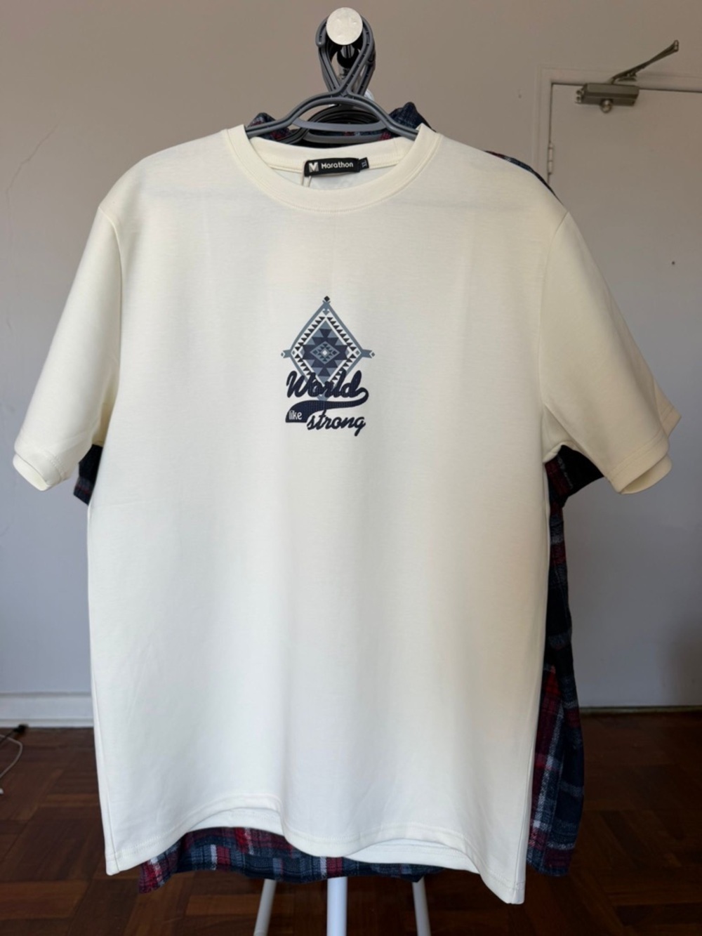 Men's Cream Graphic Tee - 'World Be Strong'